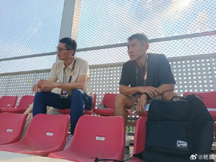 邵佳一连续两日现场观战U17国足 于汉超同场考察毕尔巴鄂竞技