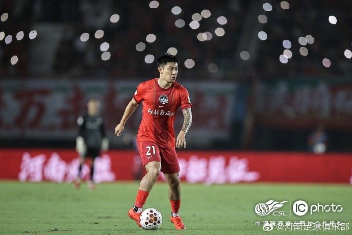 河南俱乐部彩陶坊1-1重庆铜梁龙 古斯塔沃连场破门 河南俱乐部彩陶坊1-1重庆铜梁龙 古斯塔沃连场破门